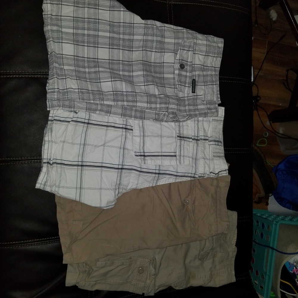 4 pairs mens shorts lot